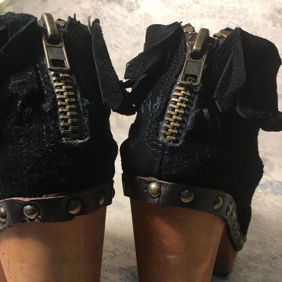 Flogg Black Suede Boots/Booties - Picture 7 of 11